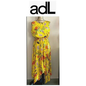 Floral print satin dress.